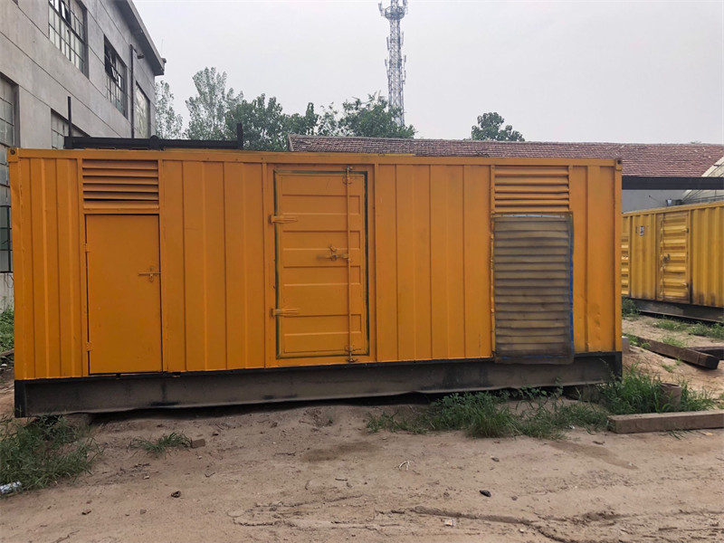 伊春柴油发电机如何判断新机油是否已经完全充满机油滤清器？