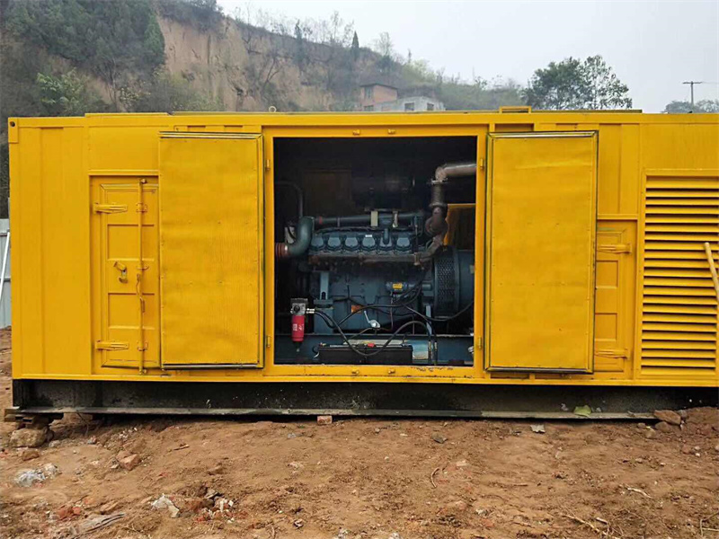 伊春发电机租赁冷却液的沸点降低到多少时需要更换