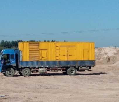 伊春发电机出租如何判断柴油发电机冷却液是否需要更换？