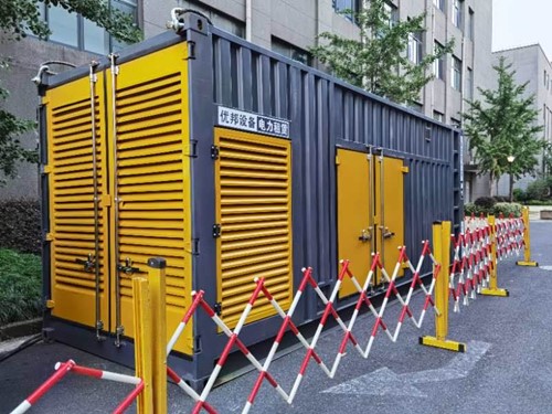 伊春如何使用转速表检查发动机的转速？