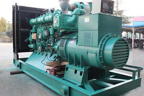 伊春工厂发电机应急发电中如何优化燃油储备管理？